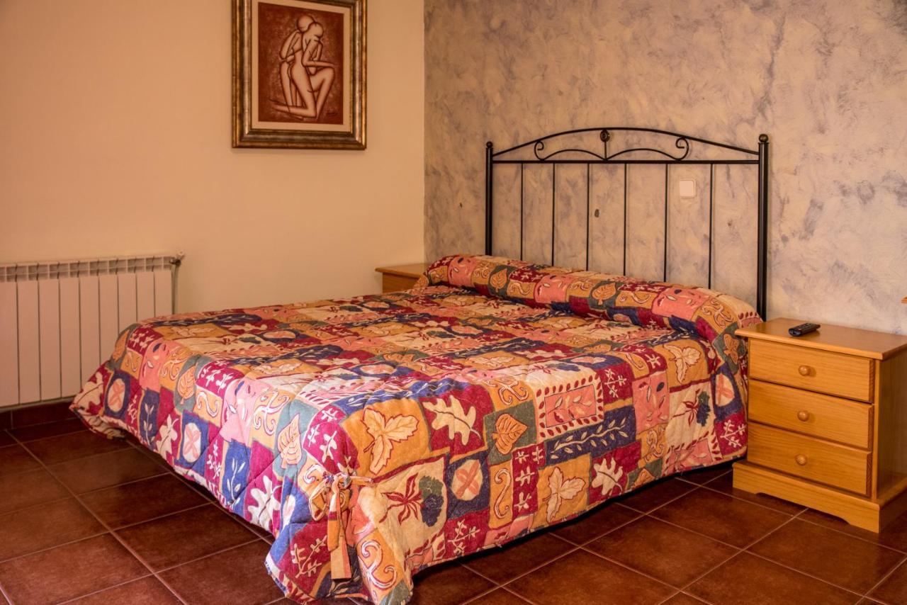 Hospedaje Rural Casa Parri Поведа-де-ла-Сьерра Экстерьер фото