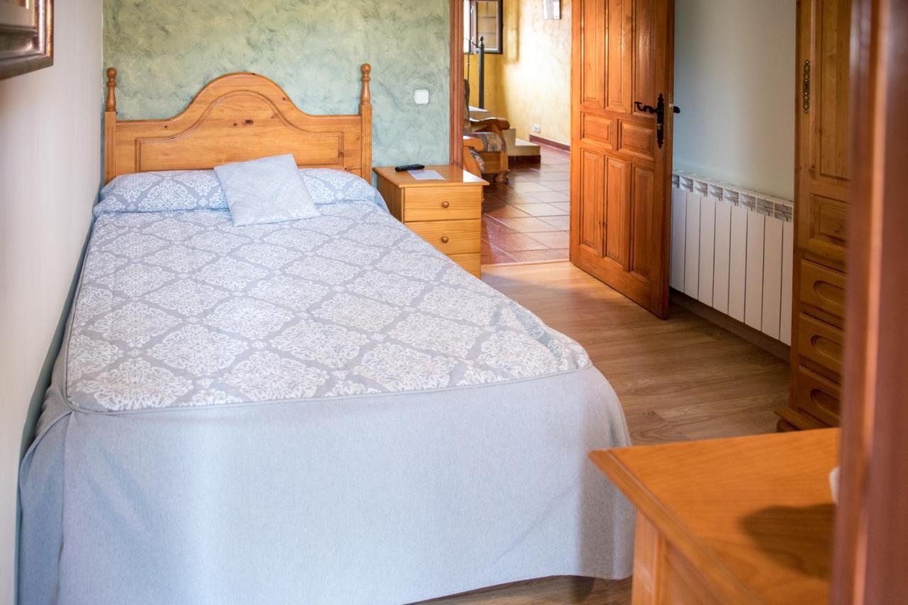 Hospedaje Rural Casa Parri Поведа-де-ла-Сьерра Экстерьер фото